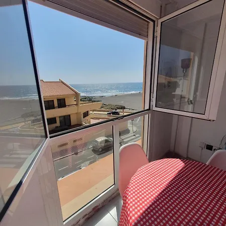 Alquilaencanarias-medano, Cabezo Beach, Sea Views! El Medano (Tenerife)